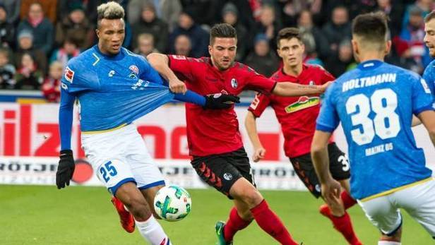 九游下载安装-包含加时末段欧超杯焦点战，巴塞罗那临场应变，更衣室稳定，训练强度明显提升的词条