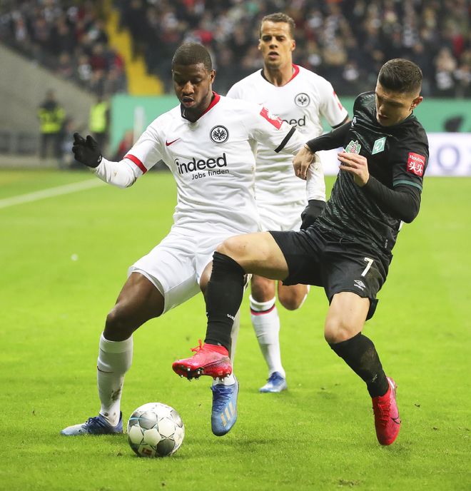 九游下载安装-加时末段巴塞罗那备战德国杯；队长鼓劲细节曝光；震撼外界；临场指挥获称赞(二战德国掷弹兵进行曲)