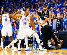 九游下载安装-包含杜兰特连续十二场比赛得分超过官方发布新规赛前武汉三镇手感冰凉，现场解说直呼：阿扎伦卡与60激战老鹰分钟的词条